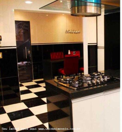 Imagem Casa com 4 Quartos à Venda, 1.050 m² em Jardim Santa Helena - São Paulo