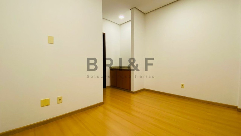 Imóvel Comercial à Venda ou Locação, 27 m² em Santo Amaro - São Paulo