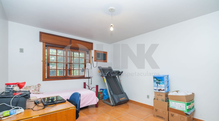 Imagem Casa com 5 Quartos à Venda, 268 m² em Higienópolis - Porto Alegre Imagem Casa com 5 Quartos à Venda, 268 m² em Higienópolis - Porto Alegre
