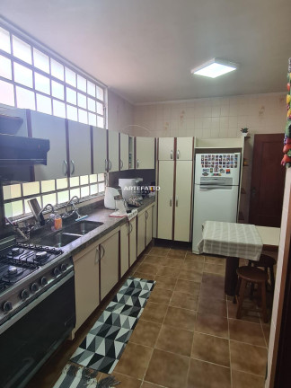 Imagem Casa com 5 Quartos à Venda, 282 m² em Centro - Franca Imagem Casa com 5 Quartos à Venda, 282 m² em Centro - Franca