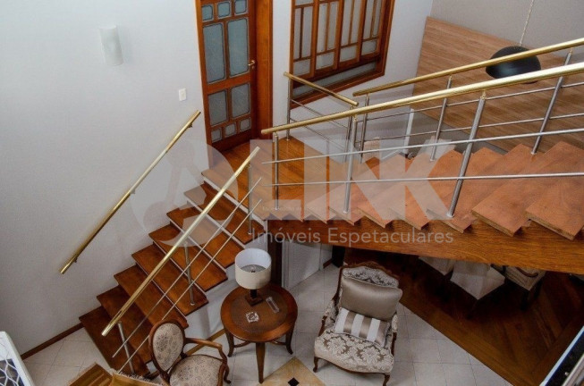 Imagem Casa com 5 Quartos à Venda, 550 m² em Chácara Das Pedras - Porto Alegre Imagem Casa com 5 Quartos à Venda, 550 m² em Chácara Das Pedras - Porto Alegre