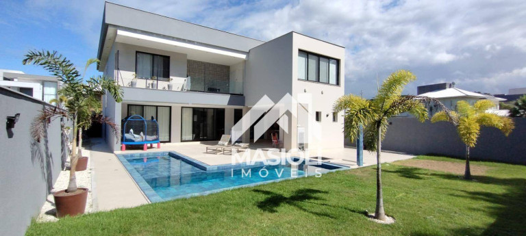Casa com 4 Quartos à Venda, 400 m² em Interlagos - Vila Velha