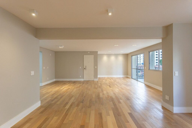 Imagem Apartamento com 2 Quartos à Venda, 161 m² em Moema - São Paulo Imagem Apartamento com 2 Quartos à Venda, 161 m² em Moema - São Paulo