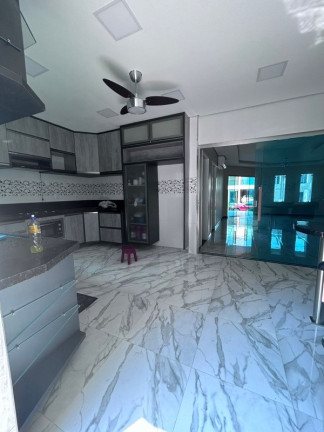 Imagem Casa com 3 Quartos à Venda, 250 m² em Colônia Terra Nova - Manaus Imagem Casa com 3 Quartos à Venda, 250 m² em Colônia Terra Nova - Manaus