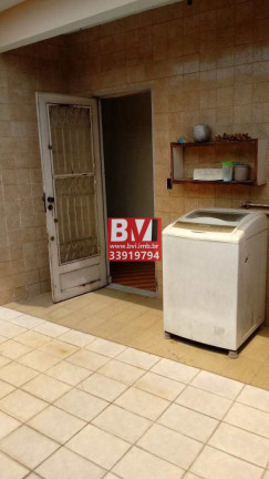 Imagem Casa com 2 Quartos à Venda, 150 m² em Irajá - Rio De Janeiro