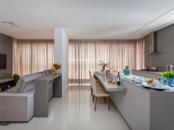 Imagem Imóvel com 3 Quartos à Venda, 122 m² em Centro - Balneário Camboriú Imagem Imóvel com 3 Quartos à Venda, 122 m² em Centro - Balneário Camboriú