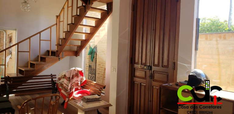 Imagem Sobrado com 3 Quartos à Venda, em Jardim Centenário - Poços De Caldas Imagem Sobrado com 3 Quartos à Venda, em Jardim Centenário - Poços De Caldas