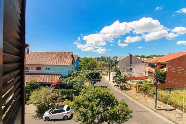 Imagem Casa com 3 Quartos à Venda, 150 m² em Guarujá - Porto Alegre Imagem Casa com 3 Quartos à Venda, 150 m² em Guarujá - Porto Alegre