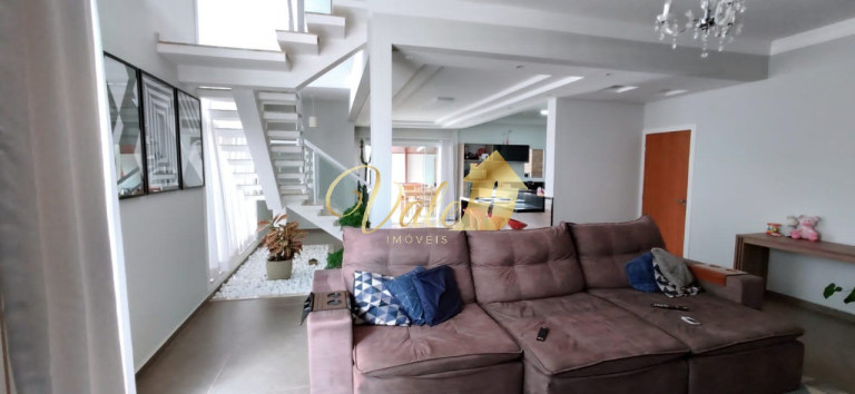 Imagem Casa com 3 Quartos à Venda, 256 m² em Condomínio Terras Do Vale - Caçapava Imagem Casa com 3 Quartos à Venda, 256 m² em Condomínio Terras Do Vale - Caçapava