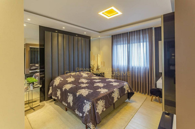 Imagem Apartamento com 3 Quartos à Venda, 128 m² em Centro - Balneário Camboriú Imagem Apartamento com 3 Quartos à Venda, 128 m² em Centro - Balneário Camboriú