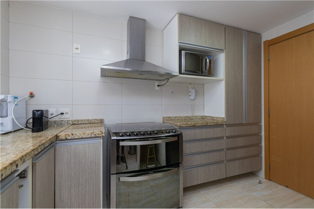 Imagem Apartamento com 3 Quartos à Venda, 120 m² em Menino Deus - Porto Alegre Imagem Apartamento com 3 Quartos à Venda, 120 m² em Menino Deus - Porto Alegre