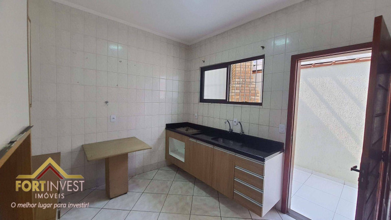 Imagem Imóvel com 2 Quartos à Venda, 69 m² em Caiçara - Praia Grande Imagem Imóvel com 2 Quartos à Venda, 69 m² em Caiçara - Praia Grande