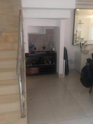 Imagem Sobrado com 3 Quartos à Venda, 262 m² em Jardim Munhoz - Guarulhos