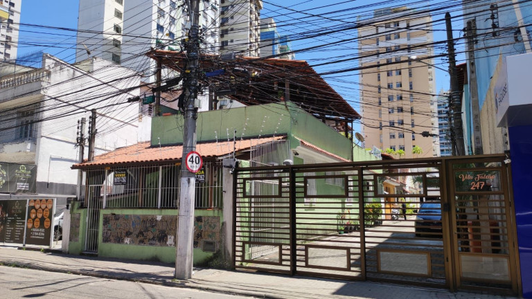Imagem Casa com 3 Quartos à Venda, 250 m² em Icaraí - Niterói Imagem Casa com 3 Quartos à Venda, 250 m² em Icaraí - Niterói