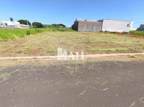 Terreno à Venda, 200 m² em Centro - Bady Bassitt