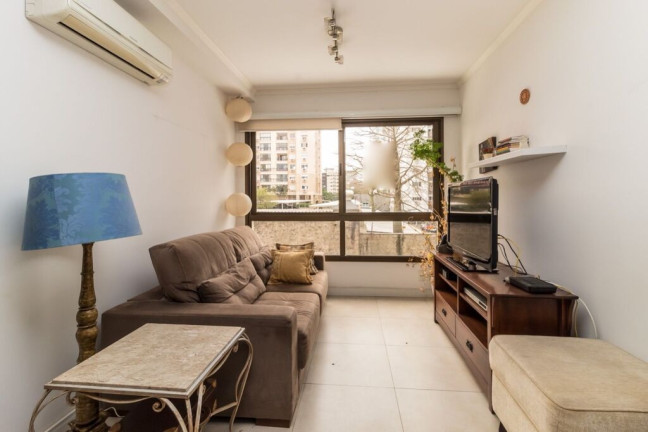 Imagem Apartamento com 3 Quartos à Venda, 76 m² em Passo Da Areia - Porto Alegre