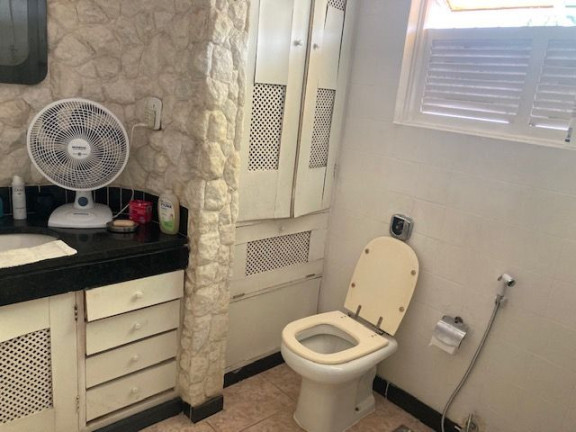 Imagem Casa com 6 Quartos à Venda, 285 m² em Piratininga - Niterói Imagem Casa com 6 Quartos à Venda, 285 m² em Piratininga - Niterói