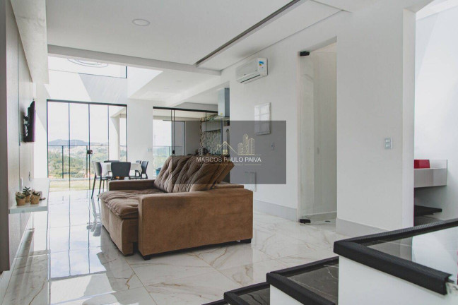 Imagem Casa com 3 Quartos à Venda, 250 m² em Vicente Nunes - Nazaré Paulista Imagem Casa com 3 Quartos à Venda, 250 m² em Vicente Nunes - Nazaré Paulista