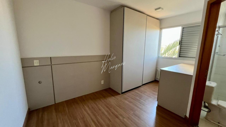 Imagem Apartamento com 3 Quartos à Venda, 70 m² em Tiradentes - Campo Grande Imagem Apartamento com 3 Quartos à Venda, 70 m² em Tiradentes - Campo Grande
