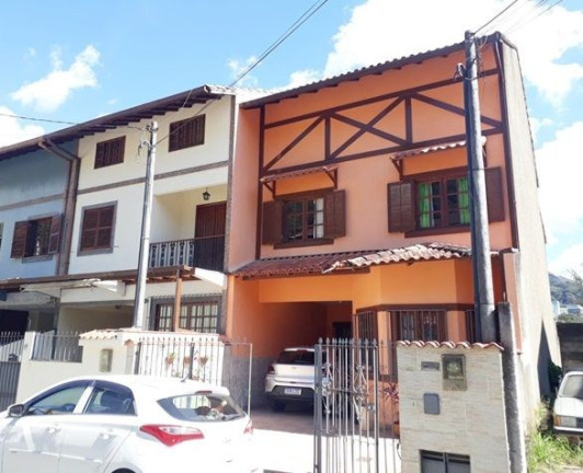 Imagem Casa com 3 Quartos à Venda, 112 m² em Cascata Guarani - Teresópolis Imagem Casa com 3 Quartos à Venda, 112 m² em Cascata Guarani - Teresópolis