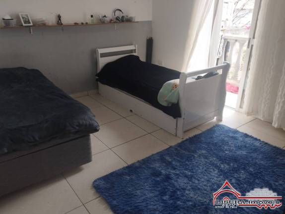 Imagem Casa com 4 Quartos à Venda, 210 m² em Jardim Colônia - Jacareí