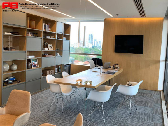 Imóvel Comercial à Venda, 500 m² em Cidade Monções - São Paulo