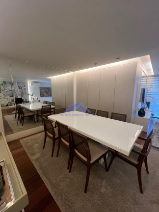 Imagem Imóvel com 3 Quartos à Venda, 140 m² em Icaraí - Niterói Imagem Imóvel com 3 Quartos à Venda, 140 m² em Icaraí - Niterói