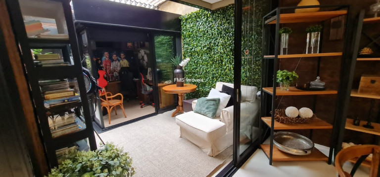 Imagem Casa com 4 Quartos à Venda, 340 m² em Morumbi - São Paulo Imagem Casa com 4 Quartos à Venda, 340 m² em Morumbi - São Paulo