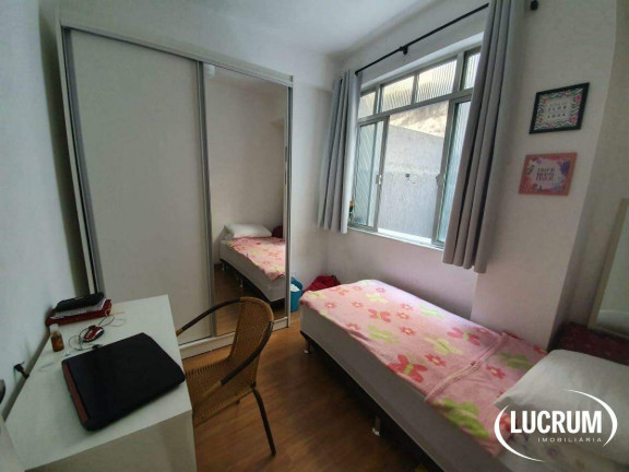 Imagem Casa com 9 Quartos à Venda, 250 m² em Botafogo - Rio De Janeiro Imagem Casa com 9 Quartos à Venda, 250 m² em Botafogo - Rio De Janeiro