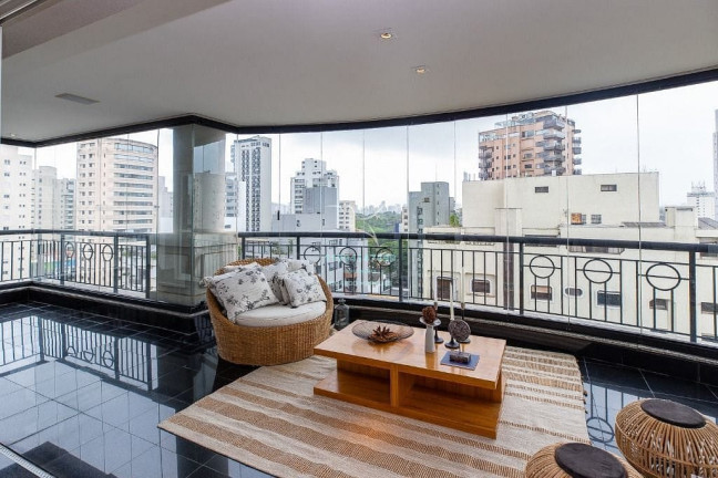 Imagem Apartamento com 4 Quartos à Venda, 300 m² em Moema - São Paulo
