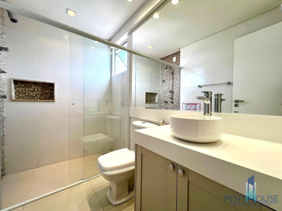 Imagem Cobertura com 4 Quartos à Venda, 241 m² em Centro - Balneário Camboriú Imagem Cobertura com 4 Quartos à Venda, 241 m² em Centro - Balneário Camboriú