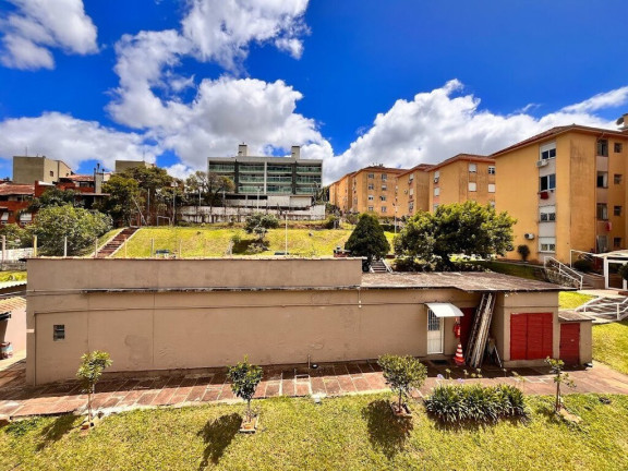 Imagem Imóvel com 1 Quarto à Venda, 35 m² em Cristal - Porto Alegre Imagem Imóvel com 1 Quarto à Venda, 35 m² em Cristal - Porto Alegre