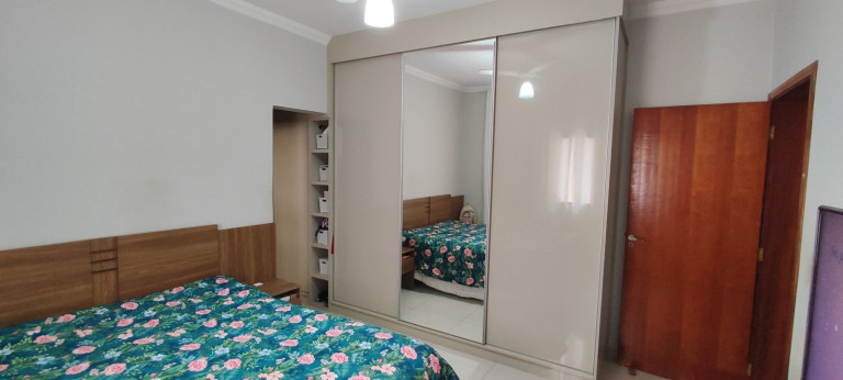 Imagem Sobrado com 3 Quartos à Venda, 136 m² em Jardim Solar Dos Nobres - Limeira Imagem Sobrado com 3 Quartos à Venda, 136 m² em Jardim Solar Dos Nobres - Limeira