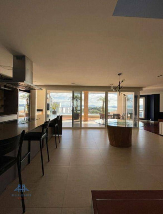 Imagem Casa com 3 Quartos à Venda, 284 m² em Agronômica - Florianópolis Imagem Casa com 3 Quartos à Venda, 284 m² em Agronômica - Florianópolis