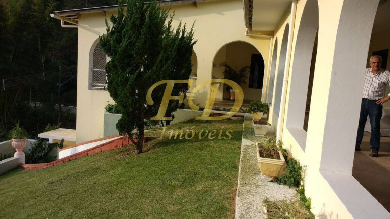 Imagem Chácara com 6 Quartos à Venda, em Cinco Lagos - Mairiporã Imagem Chácara com 6 Quartos à Venda, em Cinco Lagos - Mairiporã