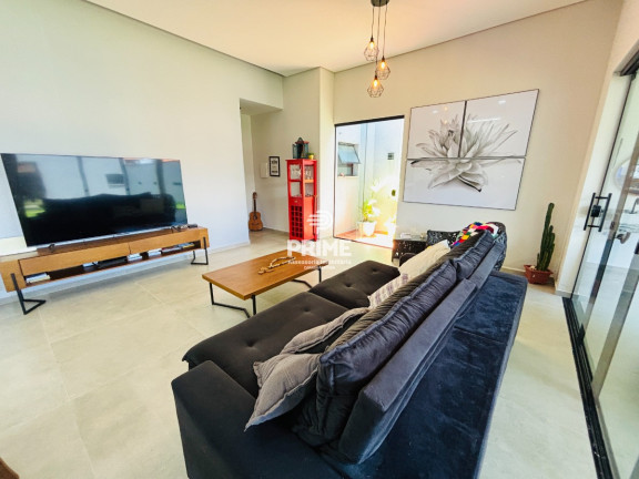 Imagem Casa com 3 Quartos à Venda, 162 m² em Centro - Caraguatatuba