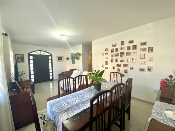 Imagem Casa com 4 Quartos à Venda, 200 m² em Barreiros - São José