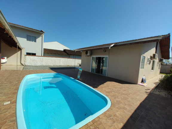 Imagem Casa com 3 Quartos à Venda, 110 m² em Vila Nova - Joinville