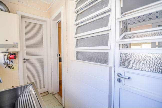 Imagem Apartamento com 2 Quartos à Venda, 70 m² em Mont Serrat - Porto Alegre Imagem Apartamento com 2 Quartos à Venda, 70 m² em Mont Serrat - Porto Alegre
