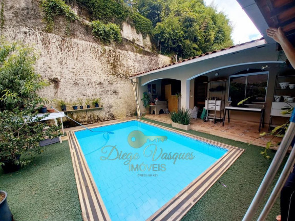 Imagem Casa com 3 Quartos à Venda, 600 m² em Várzea - Teresópolis Imagem Casa com 3 Quartos à Venda, 600 m² em Várzea - Teresópolis