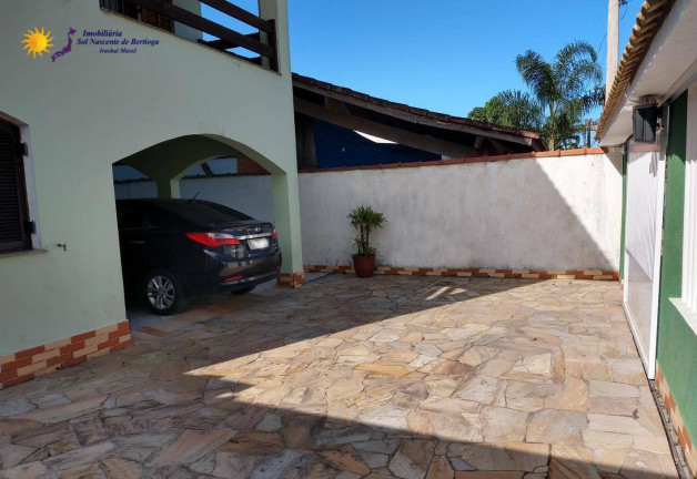 Imagem Casa com 4 Quartos à Venda, 280 m² em Centro - Bertioga Imagem Casa com 4 Quartos à Venda, 280 m² em Centro - Bertioga