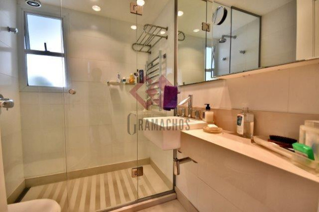 Imagem Apartamento com 3 Quartos à Venda, 181 m² em Moema - São Paulo Imagem Apartamento com 3 Quartos à Venda, 181 m² em Moema - São Paulo
