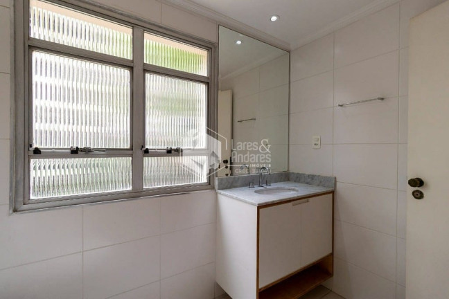 Imagem Apartamento com 3 Quartos à Venda, 129 m² em Itaim Bibi - São Paulo Imagem Apartamento com 3 Quartos à Venda, 129 m² em Itaim Bibi - São Paulo