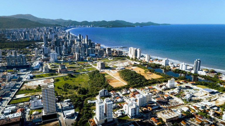 Imagem Apartamento com 2 Quartos à Venda, 80 m² em Perequê - Porto Belo