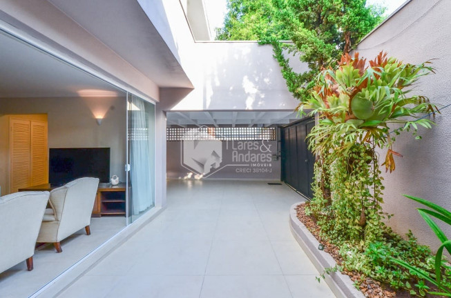 Imagem Casa com 3 Quartos à Venda, 200 m² em Brooklin - São Paulo Imagem Casa com 3 Quartos à Venda, 200 m² em Brooklin - São Paulo
