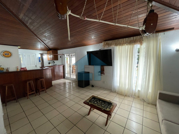 Imagem Casa com 5 Quartos à Venda, em Porto Frade - Angra Dos Reis Imagem Casa com 5 Quartos à Venda, em Porto Frade - Angra Dos Reis
