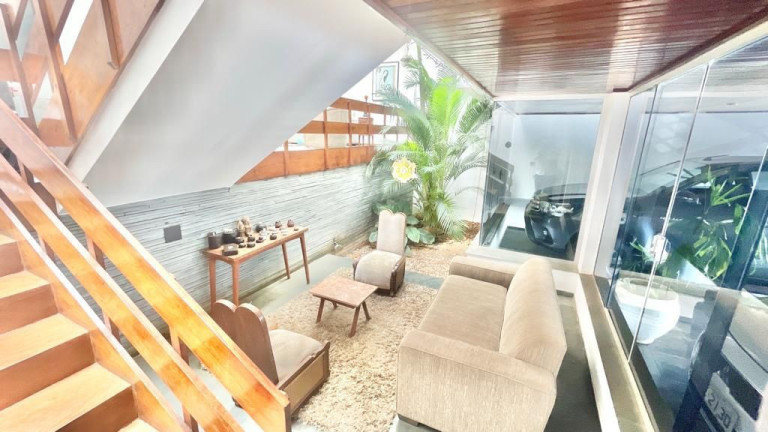 Imagem Casa com 3 Quartos para Alugar, 530 m² em Parque Do Lago Juliana - Londrina Imagem Casa com 3 Quartos para Alugar, 530 m² em Parque Do Lago Juliana - Londrina