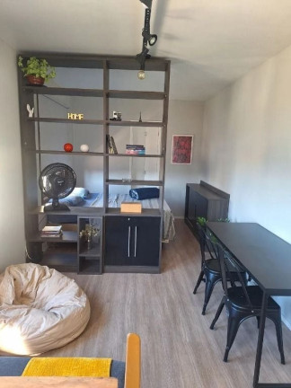 Imagem Apartamento com 1 Quarto à Venda, 32 m² em Azenha - Porto Alegre Imagem Apartamento com 1 Quarto à Venda, 32 m² em Azenha - Porto Alegre