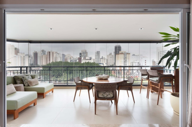 Imagem Imóvel com 3 Quartos à Venda,  em Itaim Bibi - São Paulo