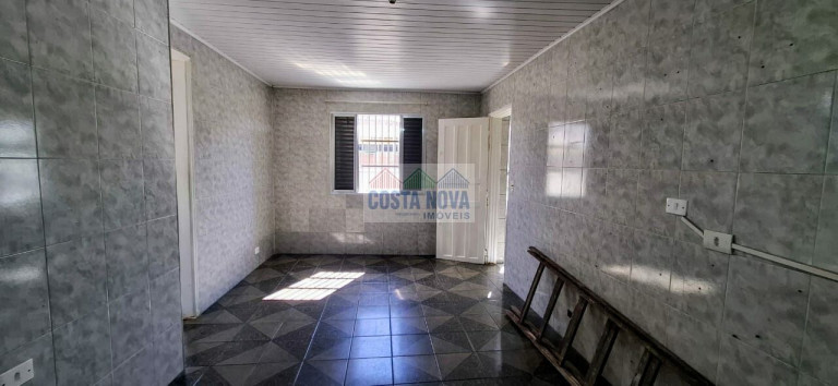 Imagem Casa com 2 Quartos à Venda, 143 m² Imagem Casa com 2 Quartos à Venda, 143 m²